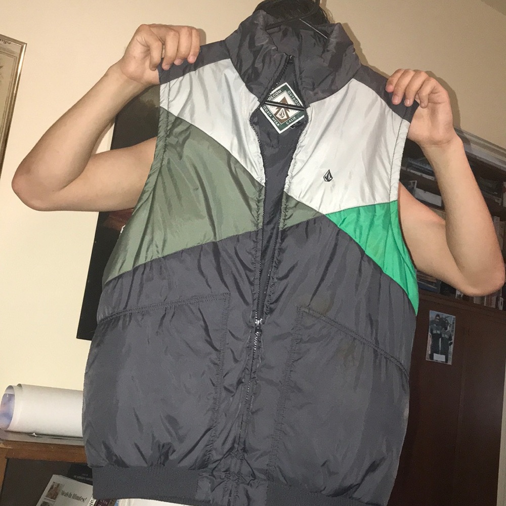 Volcom vest